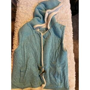 Mudd girls sz. 16 “ furry” lined hooded toggle vest. Soft, cute